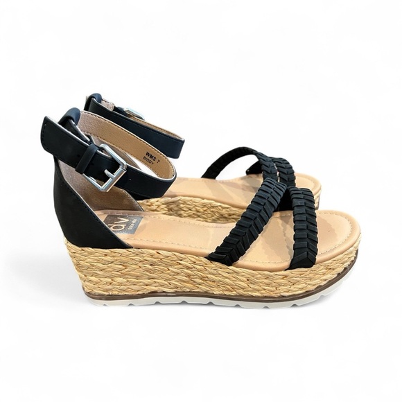 DV by Dolce Vita Biddy Espadrille Wedge Sandal
Size 7 New In Box Black - Picture 3 of 10